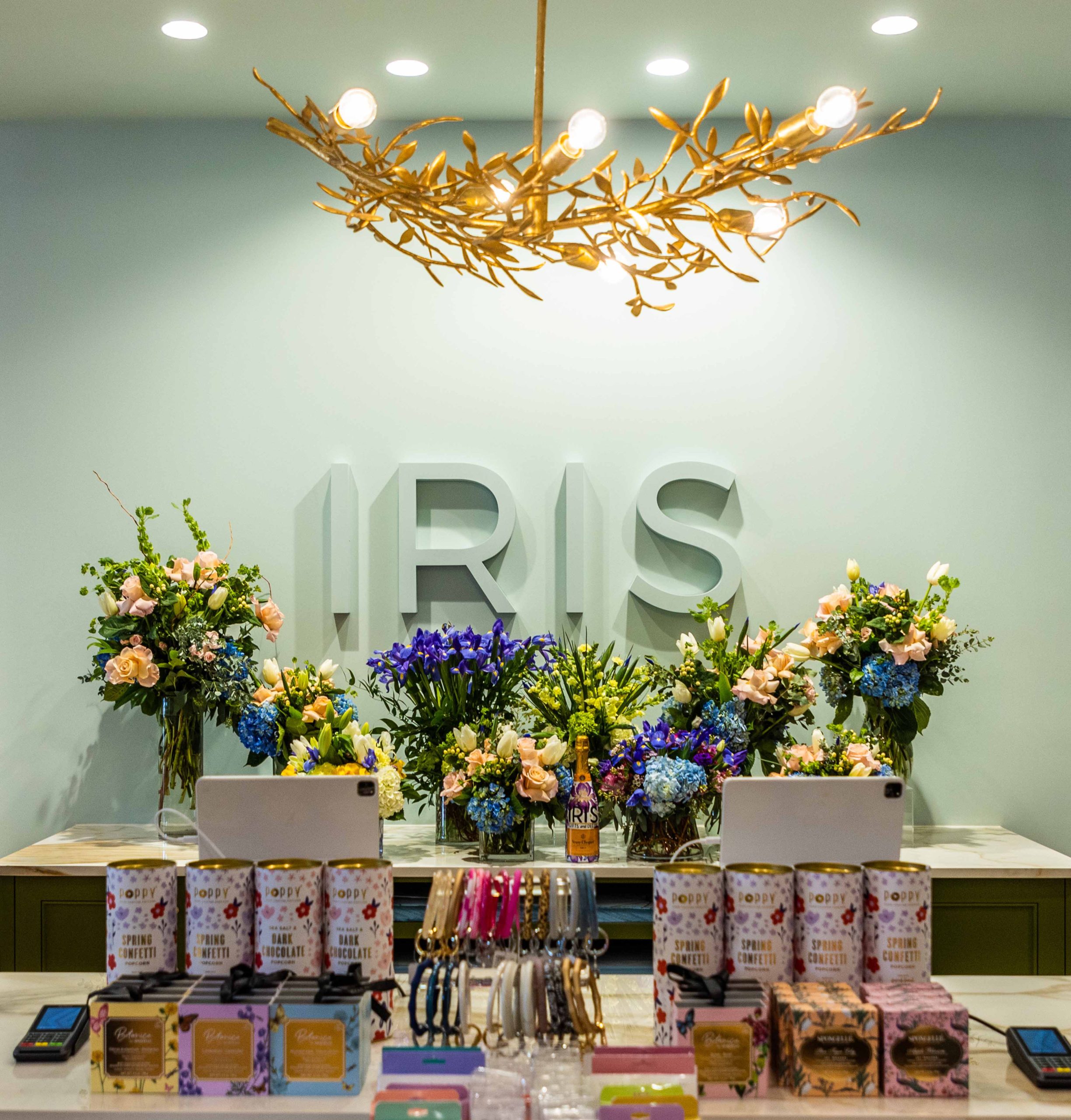 Contact Iris Gifts & Décor